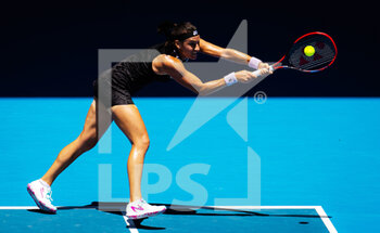 23/01/2023 - Caroline Garcia of France in action against Magda Linette of Poland during the fourth round of the 2023 Australian Open, Grand Slam tennis tournament on January 23, 2023 in Melbourne, Australia - TENNIS - AUSTRALIA OPEN 2023 - WEEK 2 - INTERNAZIONALI - TENNIS
