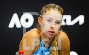 2023-01-23 - Magda Linette of Poland talks to the media after the fourth round of the 2023 Australian Open, Grand Slam tennis tournament on January 23, 2023 in Melbourne, Australia - TENNIS - AUSTRALIA OPEN 2023 - WEEK 2 - INTERNATIONALS - TENNIS