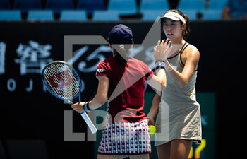 2023-01-25 - Ena Shibahara of Japan & Shuko Aoyama of Japan in action during the doubles quarter-final of the 2023 Australian Open, Grand Slam tennis tournament on January 25, 2023 in Melbourne, Australia - TENNIS - AUSTRALIA OPEN 2023 - WEEK 2 - INTERNATIONALS - TENNIS