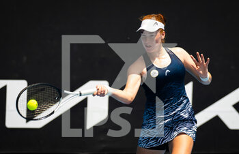 2023-01-25 - Ella Seidel of Germany in action during the third round of Juniors at the 2023 Australian Open, Grand Slam tennis tournament on January 25, 2023 in Melbourne, Australia - TENNIS - AUSTRALIA OPEN 2023 - WEEK 2 - INTERNATIONALS - TENNIS