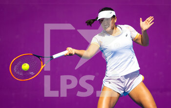 2023-02-11 - Claire Liu of the United States during the first round of qualifications of the 2023 Qatar Totalenergies Open, WTA 500 tennis tournament on February 11, 2023 in Doha, Qatar - TENNIS - WTA - QATAR TOTALENERGIES OPEN 2023 - INTERNATIONALS - TENNIS
