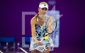 2023-02-12 - Magdalena Frech of Poland in action during the second qualifications round of the 2023 Qatar Totalenergies Open, WTA 500 tennis tournament on February 12, 2023 in Doha, Qatar - TENNIS - WTA - QATAR TOTALENERGIES OPEN 2023 - INTERNATIONALS - TENNIS