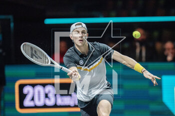 2023-02-15 - Tallon Griekspoor of The Netherlands in action against Alexander Zverev of Germany during the ABN Amro Open 2023, ATP 500 tennis tournament on February 15, 2023 in Rotterdam, Netherlands - TENNIS - ATP - ABN AMRO OPEN 2023 - INTERNATIONALS - TENNIS