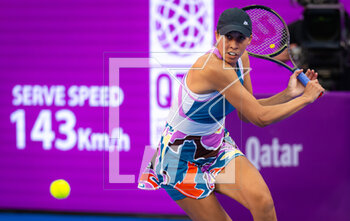 2023-02-14 - Madison Keys of the United States in action against Jelena Ostapenko of Latvia during the first round of the 2023 Qatar Totalenergies Open, WTA 500 tennis tournament on February 14, 2023 in Doha, Qatar - TENNIS - WTA - QATAR TOTALENERGIES OPEN 2023 - INTERNATIONALS - TENNIS
