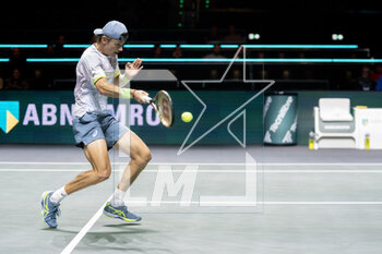 2023-02-16 - Alex de Minaur of Australia in action against Maxime Cressy of USA during the ABN Amro Open 2023, ATP 500 tennis tournament on February 16, 2023 in Rotterdam, Netherlands - TENNIS - ATP - ABN AMRO OPEN 2023 - INTERNATIONALS - TENNIS