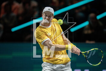 2023-02-16 - Botic van de Zandschulp of The Netherlands in action against Daniil Medvedev of Russia during the ABN Amro Open 2023, ATP 500 tennis tournament on February 16, 2023 in Rotterdam, Netherlands - TENNIS - ATP - ABN AMRO OPEN 2023 - INTERNATIONALS - TENNIS