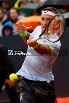 2023-05-13 - Alex Molcan (SVK) during the 2nd round of ATP 1000 in Rome against Andrey Rublev , Italy, 13 May 2023: - INTERNAZIONALI BNL D'ITALIA (DAY6) - INTERNATIONALS - TENNIS