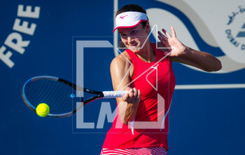 2023-02-17 - Anna Danilina of Kazakhstan in action against Lauren Davis of the United States during the first qualifications round of the 2023 Dubai Duty Free Tennis Championships WTA 1000 tennis tournament on February 17, 2023 in Dubai, UAE - TENNIS - WTA - DUBAI DUTY FREE 2023 - INTERNATIONALS - TENNIS
