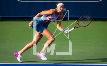 21/02/2023 - Petra Kvitova of the Czech Republic in action against Yulia Putintseva of Kazakhstan during the second round of the 2023 Dubai Duty Free Tennis Championships WTA 1000 tennis tournament on February 21, 2023 in Dubai, UAE - TENNIS - WTA - DUBAI DUTY FREE 2023 - INTERNAZIONALI - TENNIS