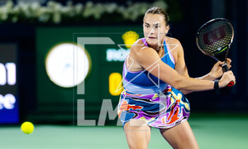 22/02/2023 - Aryna Sabalenka of Belarus in action during the third round of the 2023 Dubai Duty Free Tennis Championships WTA 1000 tennis tournament on February 22, 2023 in Dubai, UAE - TENNIS - WTA - DUBAI DUTY FREE 2023 - INTERNAZIONALI - TENNIS