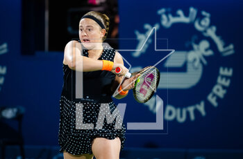 22/02/2023 - Jelena Ostapenko of Latvia in action during the third round of the 2023 Dubai Duty Free Tennis Championships WTA 1000 tennis tournament on February 22, 2023 in Dubai, UAE - TENNIS - WTA - DUBAI DUTY FREE 2023 - INTERNAZIONALI - TENNIS