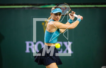 2023-03-11 - Paula Badosa of Spain in action during the second round of the 2023 BNP Paribas Open, WTA 1000 tennis tournament on March 11, 2023 in Indian Wells, USA - TENNIS - WTA - BNP PARIBAS OPEN 2023 - INTERNATIONALS - TENNIS