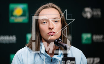 13/03/2023 - Iga Swiatek of Poland talks to the media after the third round of the 2023 BNP Paribas Open, WTA 1000 tennis tournament on March 13, 2023 in Indian Wells, USA - TENNIS - WTA - BNP PARIBAS OPEN 2023 - INTERNAZIONALI - TENNIS
