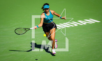 13/03/2023 - Emma Raducanu of Great Britain in action during the third round of the 2023 BNP Paribas Open, WTA 1000 tennis tournament on March 13, 2023 in Indian Wells, USA - TENNIS - WTA - BNP PARIBAS OPEN 2023 - INTERNAZIONALI - TENNIS