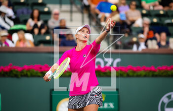 14/03/2023 - Barbora Krejcikova of the Czech Republic in action against Aryna Sabalenka of Belarus during the fourth round of the 2023 BNP Paribas Open, WTA 1000 tennis tournament on March 14, 2023 in Indian Wells, USA - TENNIS - WTA - BNP PARIBAS OPEN 2023 - INTERNAZIONALI - TENNIS
