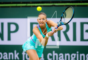 14/03/2023 - Karolina Pliskova of the Czech Republic in action against Maria Sakkari of Greece during the fourth round of the 2023 BNP Paribas Open, WTA 1000 tennis tournament on March 14, 2023 in Indian Wells, USA - TENNIS - WTA - BNP PARIBAS OPEN 2023 - INTERNAZIONALI - TENNIS