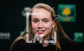 2023-03-19 - Elena Rybakina of Kazakhstan talks to the media after the final of the 2023 BNP Paribas Open, WTA 1000 tennis tournament on March 19, 2023 in Indian Wells, USA - TENNIS - WTA - BNP PARIBAS OPEN 2023 - INTERNATIONALS - TENNIS