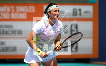 2023-03-24 - Ons Jabeur of Tunisia in action during the second round of the 2023 Miami Open, WTA 1000 tennis tournament on March 24, 2023 in Miami, USA - TENNIS - WTA - 2023 MIAMI OPEN - INTERNATIONALS - TENNIS