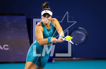 2023-03-27 - Bianca Andreescu of Canada in action during the fourth round of the 2023 Miami Open, WTA 1000 tennis tournament on March 27, 2023 in Miami, USA - TENNIS - WTA - 2023 MIAMI OPEN - INTERNATIONALS - TENNIS