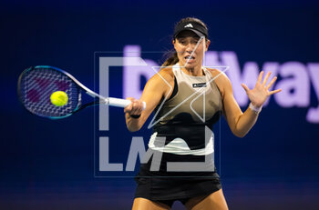 2023-03-28 - Jessica Pegula of the United States in action during the quarter-final of the 2023 Miami Open, WTA 1000 tennis tournament on March 28, 2023 in Miami, USA - TENNIS - WTA - 2023 MIAMI OPEN - INTERNATIONALS - TENNIS