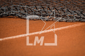 2023-04-08 - Illustration of surface cleaning during the Rolex Monte-Carlo, ATP Masters 1000 tennis event on April 8, 2023 at Monte-Carlo Country Club in Roquebrune Cap Martin, France - TENNIS - ROLEX MONTE CARLO MASTERS 2023 - INTERNATIONALS - TENNIS