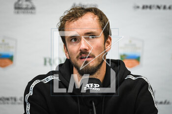 2023-04-09 - Daniil MEDVEDEV of Russia during the Rolex Monte-Carlo, ATP Masters 1000 tennis event on April 9, 2023 at Monte-Carlo Country Club in Roquebrune Cap Martin, France - TENNIS - ROLEX MONTE CARLO MASTERS 2023 - INTERNATIONALS - TENNIS
