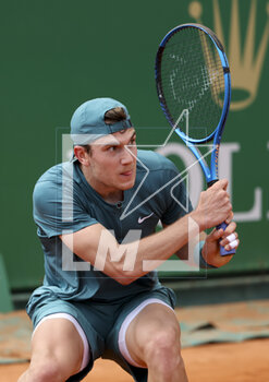 2023-04-10 - Jack Draper of Great Britain during day 2 of the Rolex Monte-Carlo Masters 2023, an ATP Masters 1000 tennis event on April 10, 2023 at Monte-Carlo Country Club in Roquebrune Cap Martin, France - TENNIS - ROLEX MONTE CARLO MASTERS 2023 - INTERNATIONALS - TENNIS