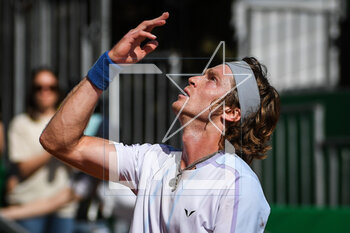 2023-04-11 - Andrey RUBLEV of Russia celebrates his victory during the Rolex Monte-Carlo, ATP Masters 1000 tennis event on April 11, 2023 at Monte-Carlo Country Club in Roquebrune Cap Martin, France - TENNIS - ROLEX MONTE CARLO MASTERS 2023 - INTERNATIONALS - TENNIS