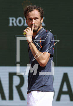 2023-04-12 - Daniil Medvedev of Russia during day 4 of the Rolex Monte-Carlo Masters 2023, an ATP Masters 1000 tennis event on April 12, 2023 at Monte-Carlo Country Club in Roquebrune Cap Martin, France - TENNIS - ROLEX MONTE CARLO MASTERS 2023 - INTERNATIONALS - TENNIS