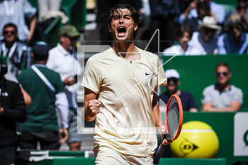 2023-04-14 - Taylor FRITZ of United States celebrates his victory during the Rolex Monte-Carlo, ATP Masters 1000 tennis event on April 14, 2023 at Monte-Carlo Country Club in Roquebrune Cap Martin, France - TENNIS - ROLEX MONTE CARLO MASTERS 2023 - INTERNATIONALS - TENNIS