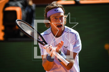 2023-04-14 - Andrey RUBLEV of Russia looks dejected during the Rolex Monte-Carlo, ATP Masters 1000 tennis event on April 14, 2023 at Monte-Carlo Country Club in Roquebrune Cap Martin, France - TENNIS - ROLEX MONTE CARLO MASTERS 2023 - INTERNATIONALS - TENNIS
