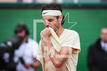 2023-04-15 - Taylor FRITZ of United States looks dejected during the Rolex Monte-Carlo, ATP Masters 1000 tennis event on April 15, 2023 at Monte-Carlo Country Club in Roquebrune Cap Martin, France - TENNIS - ROLEX MONTE CARLO MASTERS 2023 - INTERNATIONALS - TENNIS