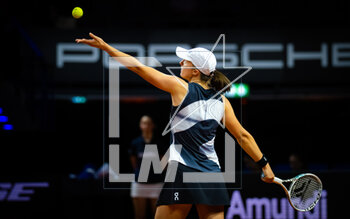 2023-04-20 - Iga Swiatek of Poland in action during the second round of the 2023 Porsche Tennis Grand Prix, WTA 500 tennis tournament on April 20, 2023 in Stuttgart, Germany - TENNIS - WTA - 2023 PORSCHE TENNIS GRAND PRIX - INTERNATIONALS - TENNIS