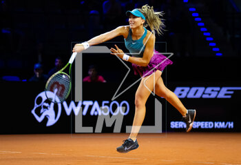 2023-04-21 - Paula Badosa of Spain in action during the quarter-final of the 2023 Porsche Tennis Grand Prix, WTA 500 tennis tournament on April 21, 2023 in Stuttgart, Germany - TENNIS - WTA - 2023 PORSCHE TENNIS GRAND PRIX - INTERNATIONALS - TENNIS