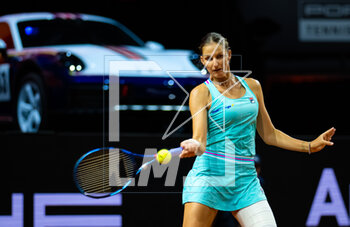 2023-04-21 - Karolina Pliskova of the Czech Republic in action during the quarter-final of the 2023 Porsche Tennis Grand Prix, WTA 500 tennis tournament on April 21, 2023 in Stuttgart, Germany - TENNIS - WTA - 2023 PORSCHE TENNIS GRAND PRIX - INTERNATIONALS - TENNIS