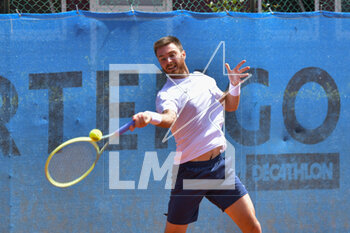 2023-04-25 - Giovanni Fonio (ITA) ATP Challenger Roma Garden Open 2023 Round of 16 on April 25,2023 at Garden Tennis Club in Rome, Italy - ATP CHALLANGER ROMA GARDEN - ROUND OF SIXTEEN - INTERNATIONALS - TENNIS