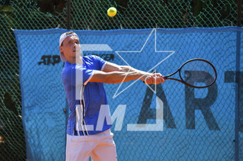 2023-04-25 - Marek Gengel (CZE)
ATP CHallenger Roma Garden Open 2023 Round of 16 on April 25,2023 at Garden Tennis Club in Rome, Italy - ATP CHALLANGER ROMA GARDEN - ROUND OF SIXTEEN - INTERNATIONALS - TENNIS