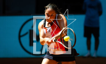 2023-04-25 - Elisabetta Cocciaretto of Italy in action during the first round of the Mutua Madrid Open 2023, Masters 1000 tennis tournament on April 25, 2023 at Caja Magica in Madrid, Spain - TENNIS - MUTUA MADRID OPEN 2023 - INTERNATIONALS - TENNIS