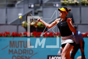 2023-04-26 - Elina Svitolina of Ukraine in action against Aliaksandra Sasnovich of Belarus during the Mutua Madrid Open 2023, Masters 1000 tennis tournament on April 26, 2023 at Caja Magica in Madrid, Spain - TENNIS - MUTUA MADRID OPEN 2023 - INTERNATIONALS - TENNIS