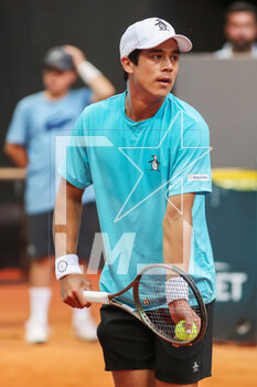 2023-04-27 - Mackenzie McDonald of United States in action against Bernabe Zapata Miralles of Spain during the Mutua Madrid Open 2023, Masters 1000 tennis tournament on April 27, 2023 at Caja Magica in Madrid, Spain - TENNIS - MUTUA MADRID OPEN 2023 - INTERNATIONALS - TENNIS