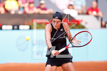 2023-04-27 - Caroline Garcia of France in action against Yulia Putintseva of Kazakhstan during the Mutua Madrid Open 2023, Masters 1000 tennis tournament on April 27, 2023 at Caja Magica in Madrid, Spain - TENNIS - MUTUA MADRID OPEN 2023 - INTERNATIONALS - TENNIS