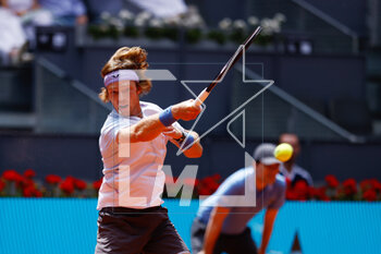 2023-04-28 - Andrey Rublev of Russia in action against Stan Wawrinka of Switzerland during the Mutua Madrid Open 2023, Masters 1000 tennis tournament on April 28, 2023 at Caja Magica in Madrid, Spain - TENNIS - MUTUA MADRID OPEN 2023 - INTERNATIONALS - TENNIS