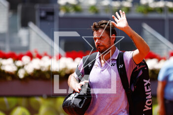 2023-04-28 - Stan Wawrinka of Switzerland leaves the court after losing against Andrey Rublev of Russia during the Mutua Madrid Open 2023, Masters 1000 tennis tournament on April 28, 2023 at Caja Magica in Madrid, Spain - TENNIS - MUTUA MADRID OPEN 2023 - INTERNATIONALS - TENNIS