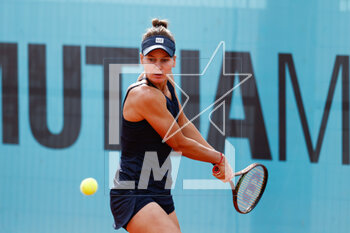 2023-04-28 - Veronika Kudermetova of Russia in action against Nuria Parrizas of Spain during the Mutua Madrid Open 2023, Masters 1000 tennis tournament on April 28, 2023 at Caja Magica in Madrid, Spain - TENNIS - MUTUA MADRID OPEN 2023 - INTERNATIONALS - TENNIS