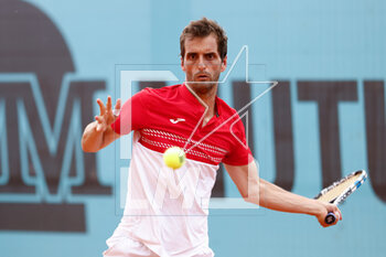 2023-04-28 - Albert Ramos-Vinolas of Spain in action against Alejandro Davidovich of Spain during the Mutua Madrid Open 2023, Masters 1000 tennis tournament on April 28, 2023 at Caja Magica in Madrid, Spain - TENNIS - MUTUA MADRID OPEN 2023 - INTERNATIONALS - TENNIS