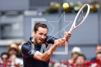 2023-04-29 - Daniil Medvedev of Russia in action against Andrea Vavassori of Italy during the Mutua Madrid Open 2023, Masters 1000 tennis tournament on April 29, 2023 at Caja Magica in Madrid, Spain - TENNIS - MUTUA MADRID OPEN 2023 - INTERNATIONALS - TENNIS