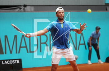 2023-04-30 - Hugo Grenier of France during the Mutua Madrid Open 2023, Masters 1000 tennis tournament on April 30, 2023 at Caja Magica in Madrid, Spain - TENNIS - MUTUA MADRID OPEN 2023 - INTERNATIONALS - TENNIS