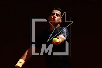 2023-05-02 - Jaume Munar of Spain in action against Daniel Altaimer of Germany during the Mutua Madrid Open 2023, Masters 1000 tennis tournament on May 2, 2023 at Caja Magica in Madrid, Spain - TENNIS - MUTUA MADRID OPEN 2023 - INTERNATIONALS - TENNIS