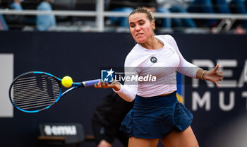 2023-05-13 - Sofia Kenin of the United States in action against Anhelina Kalinina of Ukraine during the third round of the 2023 Internazionali BNL d’Italia, Masters 1000 tennis tournament on May 13, 2023 at Foro Italico in Rome, Italy - TENNIS - 2023 INTERNAZIONALI BNL D'ITALIA - INTERNATIONALS - TENNIS