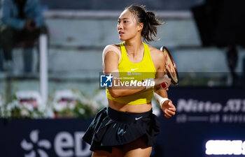 2023-05-16 - Qinwen Zheng of China in action during the quarter-final of the 2023 Internazionali BNL d’Italia, Masters 1000 tennis tournament on May 16, 2023 at Foro Italico in Rome, Italy - TENNIS - 2023 INTERNAZIONALI BNL D'ITALIA - INTERNATIONALS - TENNIS